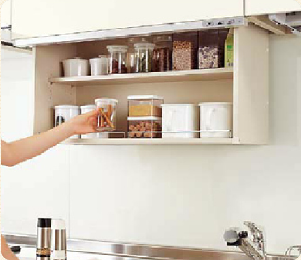 上の方にしまったお皿もラクラク取り出せるから快適。