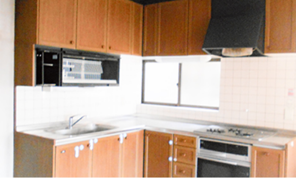 建て替えよりも大幅に費用を軽減しつつそれぞれのライフスタイルに合った二世帯住宅に